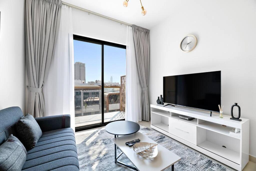 Family-friendly 1 Bedroom In Jvc Dubai